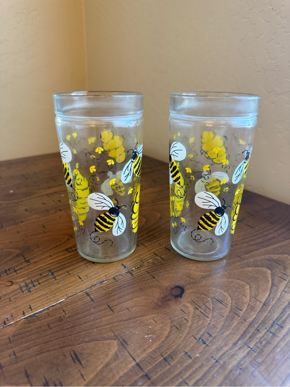 Vintage Bumble Bee Drinking Glasses Set of 2 Beehive Tumblers 70s Retro Glasses